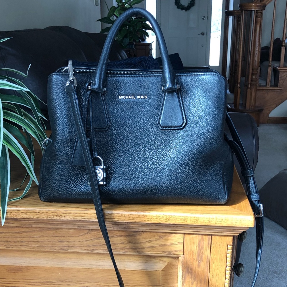 Michael Kors Authentic Purse